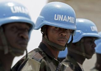 Lý do Sudan trục xuất 2 quan chức cấp cao LHQ ảnh 1